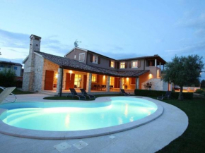 Santa Maria Domenica for up to 12 persons